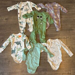 Dinosaur Baby Bundle 🦖💚